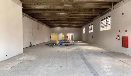 Sala Comercial para alugar em Vila Galvão de 553.00m² com 6 Garagens