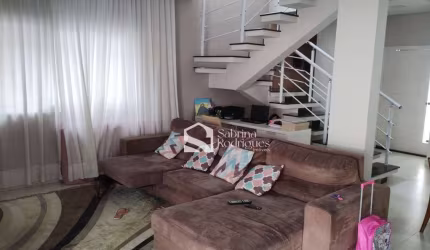 Sobrado para venda em Chácara Belvedere de 272.00m² com 4 Quartos, 4 Suites e 6 Garagens