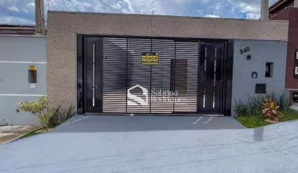Casa para venda em Jardim Belo Horizonte de 84.00m² com 3 Quartos, 1 Suite e 2 Garagens