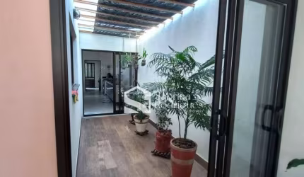 Casa para venda em Jardim Esplanada de 206.00m² com 3 Quartos, 1 Suite e 4 Garagens
