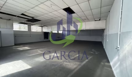 Galpão / Depósito / Armazém para alugar em Jardim Cruzeiro de 231.40m²