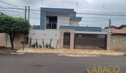 Casa para venda em Jardim Alvorada de 310.00m² com 4 Quartos, 2 Suites e 4 Garagens