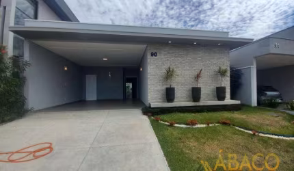 Casa para venda em Parque Faber Castell I de 170.00m² com 3 Quartos, 3 Suites e 4 Garagens