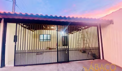 Casa para venda em Jardim Cardinalli de 100.00m² com 2 Quartos, 1 Suite e 2 Garagens