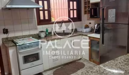 Casa para venda em Prezotto de 170.00m² com 3 Quartos, 1 Suite e 2 Garagens