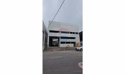 Galpão / Depósito / Armazém para alugar em Portão de 1130.00m²