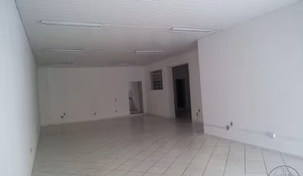 Imóvel Comercial para alugar em Vila Casa Branca de 180.00m²