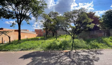 Terreno para venda em Parque Residencial Vinte E Quatro De Maio de 300.00m²