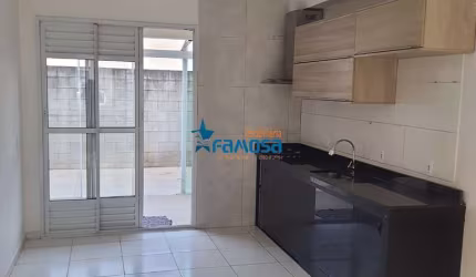 Sobrado para venda em Água Chata de 58.31m² com 2 Quartos e 1 Garagem