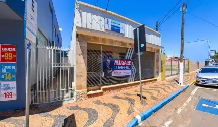 Sala Comercial para alugar em Centro de 291.00m² com 2 Quartos