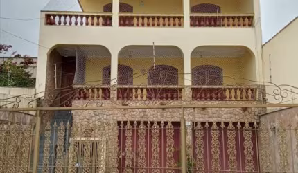 Casa para venda em Vila Ré de 500.00m² com 4 Quartos, 4 Suites e 10 Garagens