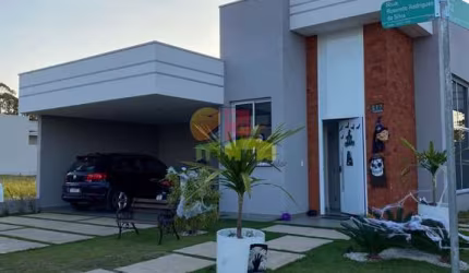 Casa de Condomínio para venda em Jardins Di Roma de 190.00m² com 3 Quartos, 3 Suites e 4 Garagens