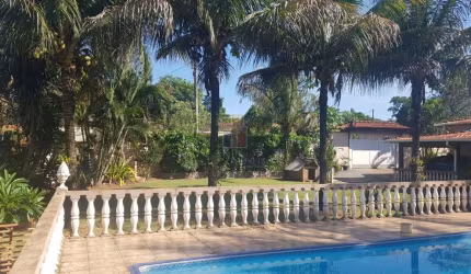 Chácara para venda em Vale Do Igapó de 380.00m² com 5 Quartos, 1 Suite e 5 Garagens