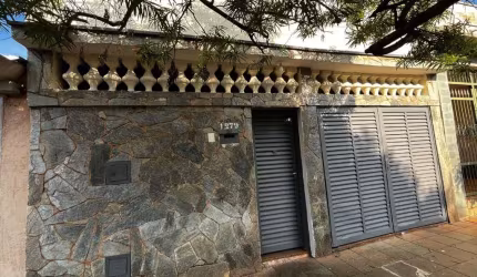 Casa para alugar em Vila Virgínia de 254.00m² com 4 Quartos, 1 Suite e 3 Garagens