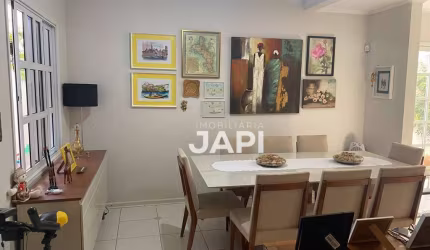 Casa para venda em Retiro de 185.00m² com 3 Quartos, 1 Suite e 2 Garagens