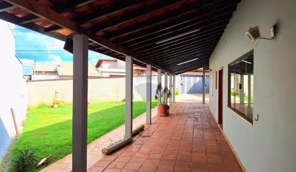 Casa para venda em Vila Esperança de 243.00m² com 3 Quartos, 2 Suites e 4 Garagens