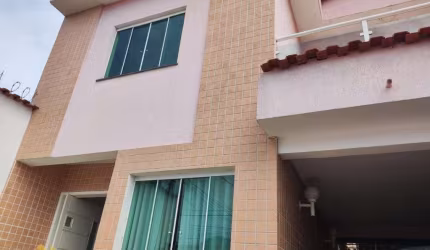 Casa para venda em Vila Ipiranga de 239.00m² com 3 Quartos, 1 Suite e 2 Garagens