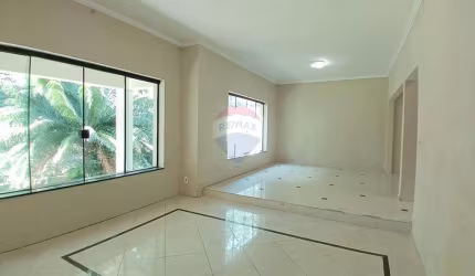 Prédio Comercial para alugar em Centro de 291.47m² com 3 Quartos, 2 Suites e 5 Garagens
