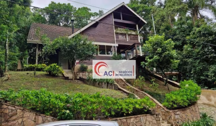 Casa de Condomínio para venda em Vila Verde de 253.00m² com 3 Quartos, 1 Suite e 4 Garagens