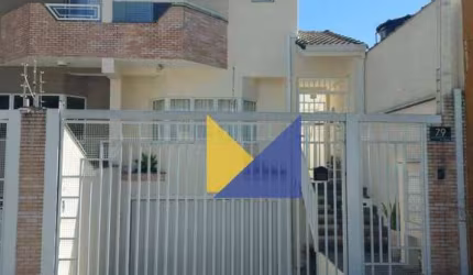 Sobrado para venda em Vila Tibagi de 220.00m² com 4 Quartos, 3 Suites e 4 Garagens