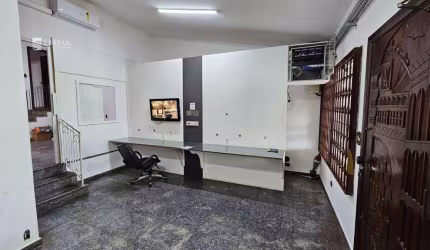 Casa para venda e aluguel em Vila Lavínia de 240.00m² com 3 Quartos, 1 Suite e 4 Garagens