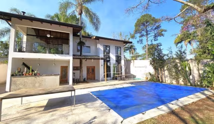 Casa de Condomínio para venda em Granja Viana - Fazendinha - Km 23 de 400.00m² com 3 Quartos, 1 Suite e 8 Garagens