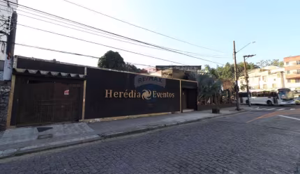 Prédio Comercial para alugar em Tanque de 461.00m² com 3 Garagens