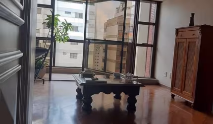 Apartamento para venda em Cambuí de 150.00m² com 3 Quartos, 1 Suite e 2 Garagens