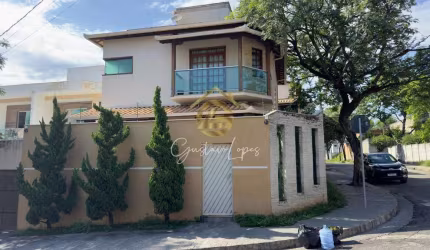 Casa para venda em Sapucaias Iii de 228.00m² com 3 Quartos, 1 Suite e 2 Garagens