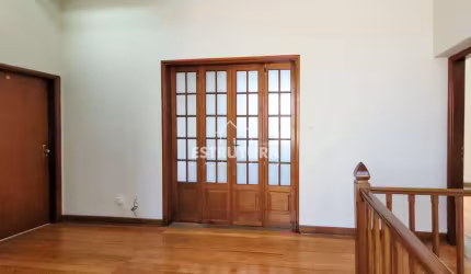 Imóvel Comercial para alugar em Centro de 244.00m² com 4 Garagens