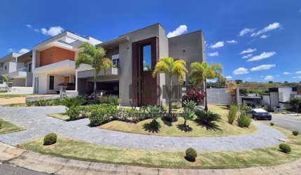 Casa de Condomínio para venda em Residencial Mont' Alcino de 277.00m² com 3 Quartos, 2 Suites e 4 Garagens