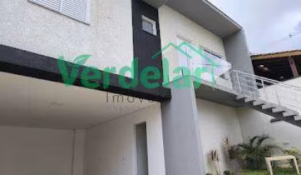 Casa para venda em Vila São Paulo de 93.00m² com 2 Quartos, 1 Suite e 4 Garagens