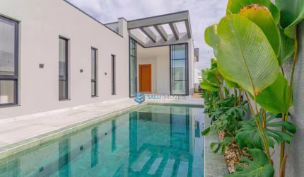 Casa de Condomínio para venda em Santa Regina de 526.00m² com 4 Quartos, 3 Suites e 3 Garagens