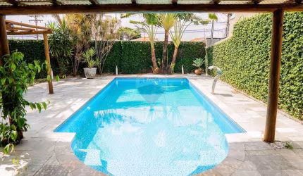 Casa para venda em Vila Santa Maria de 334.45m² com 3 Quartos, 1 Suite e 2 Garagens