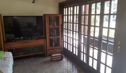 Casa de Condomínio para venda em Campo Grande de 365.00m² com 5 Quartos, 2 Suites e 2 Garagens