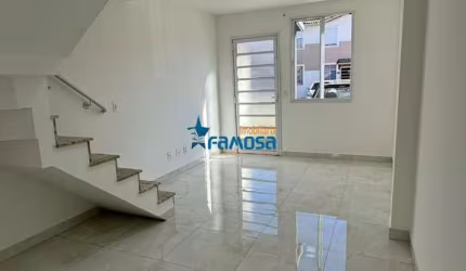 Sobrado para venda em Água Chata de 54.00m² com 2 Quartos e 1 Garagem