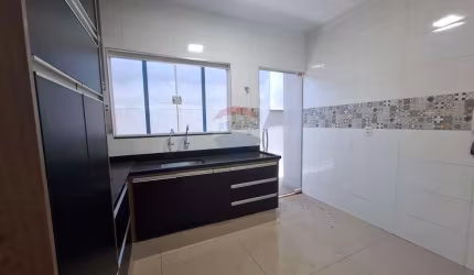 Casa para venda em Jardim Bela Vista de 103.00m² com 2 Quartos, 1 Suite e 2 Garagens