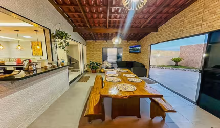 Casa para venda em Monza de 241.00m² com 4 Quartos, 1 Suite e 10 Garagens