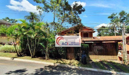 Casa de Condomínio para venda em Vila Verde de 230.00m² com 3 Quartos, 1 Suite e 4 Garagens
