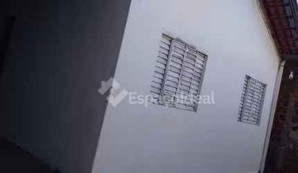 Casa para venda em Núcleo Habitacional Luis Zillo de 122.00m² com 3 Quartos e 2 Garagens