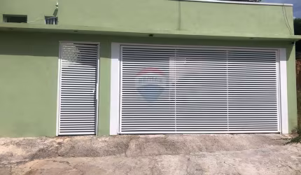 Casa para venda em Jardim Itália de 151.76m² com 2 Quartos, 1 Suite e 2 Garagens