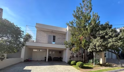 Sobrado para venda em Parque Santa Isabel de 288.00m² com 3 Quartos, 3 Suites e 4 Garagens
