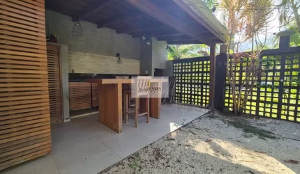 Casa para venda em Maresias de 110.00m² com 3 Quartos, 2 Suites e 2 Garagens