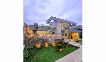 Casa para venda em Golden Park Residence de 296.00m² com 3 Quartos, 3 Suites e 3 Garagens