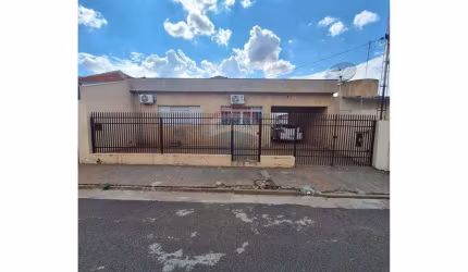 Casa para venda em Vila Mafalda de 307.00m² com 3 Quartos e 3 Garagens