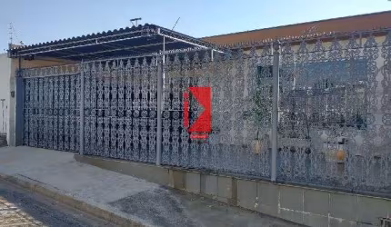 Casa para venda em Vila Barcelona de 240.00m² com 3 Quartos, 1 Suite e 2 Garagens