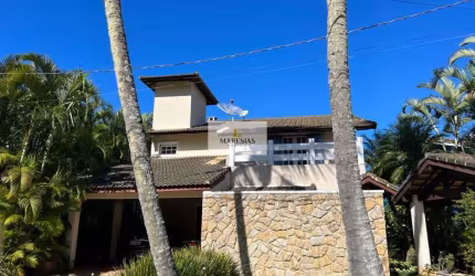 Casa para venda em Maresias de 250.00m² com 4 Quartos, 4 Suites e 3 Garagens