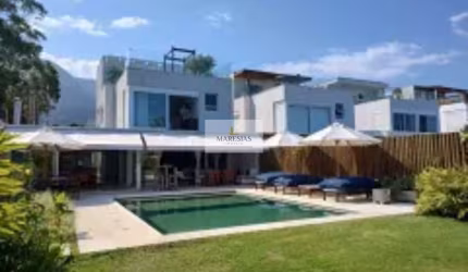 Casa para venda em Maresias de 400.00m² com 5 Quartos, 5 Suites e 3 Garagens