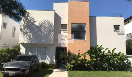 Casa para venda em Maresias de 550.00m² com 4 Quartos, 4 Suites e 5 Garagens