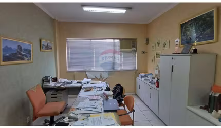 Sala Comercial para venda em Tanque de 28.00m² com 1 Quarto e 1 Garagem